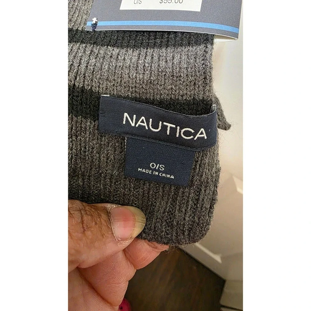 NWT Nautica Men's Gray & Black Striped Knit Scarf Size o/s